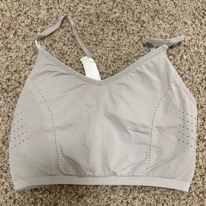 Fabletics Midi Bra